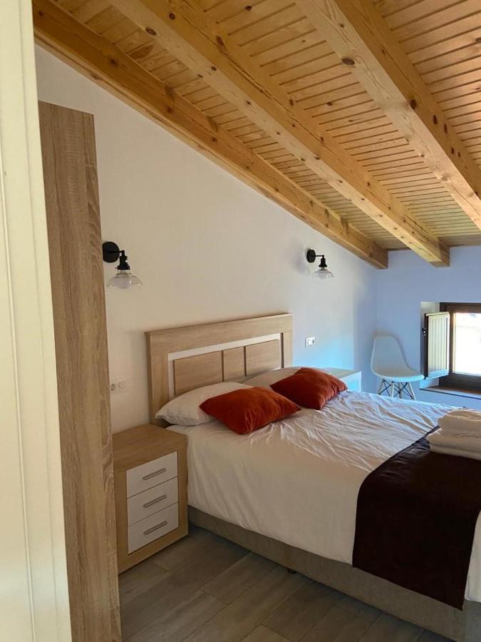 Apartamentos Rurales La Plaza 2 Duruelo de la Sierra Exterior foto