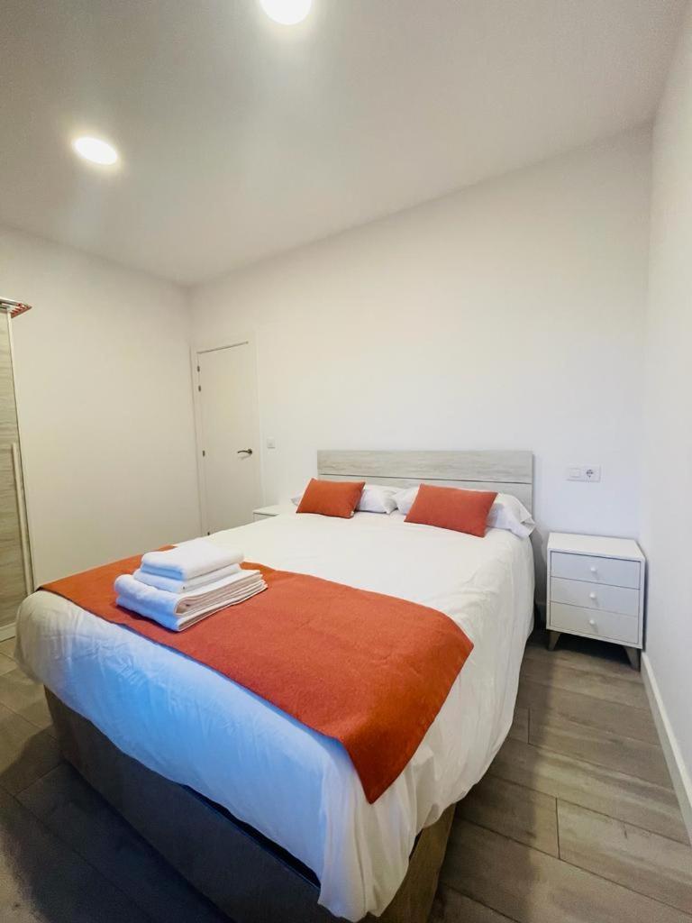 Apartamentos Rurales La Plaza 2 Duruelo de la Sierra Exterior foto